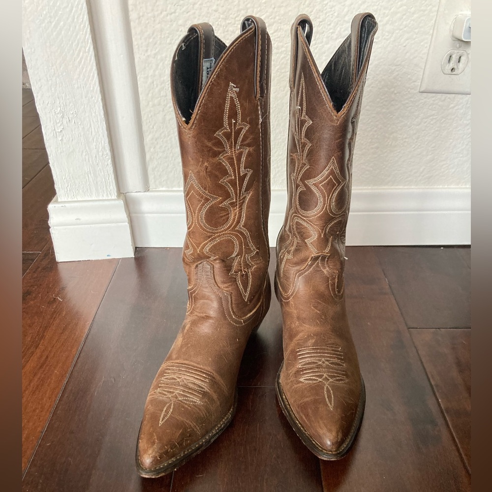 Women’s vintage Cowboy boots